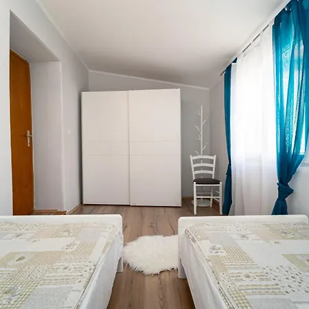 Mara Holiday home *