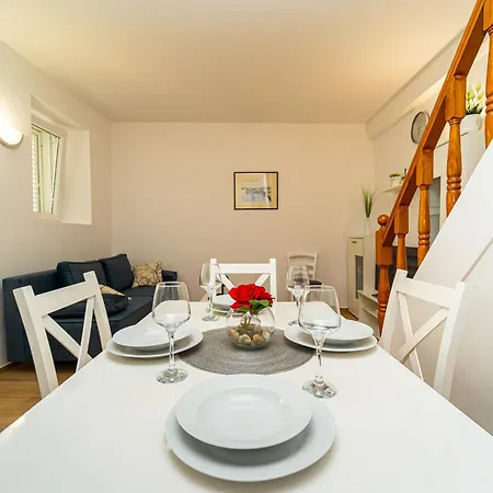 Mara Holiday home